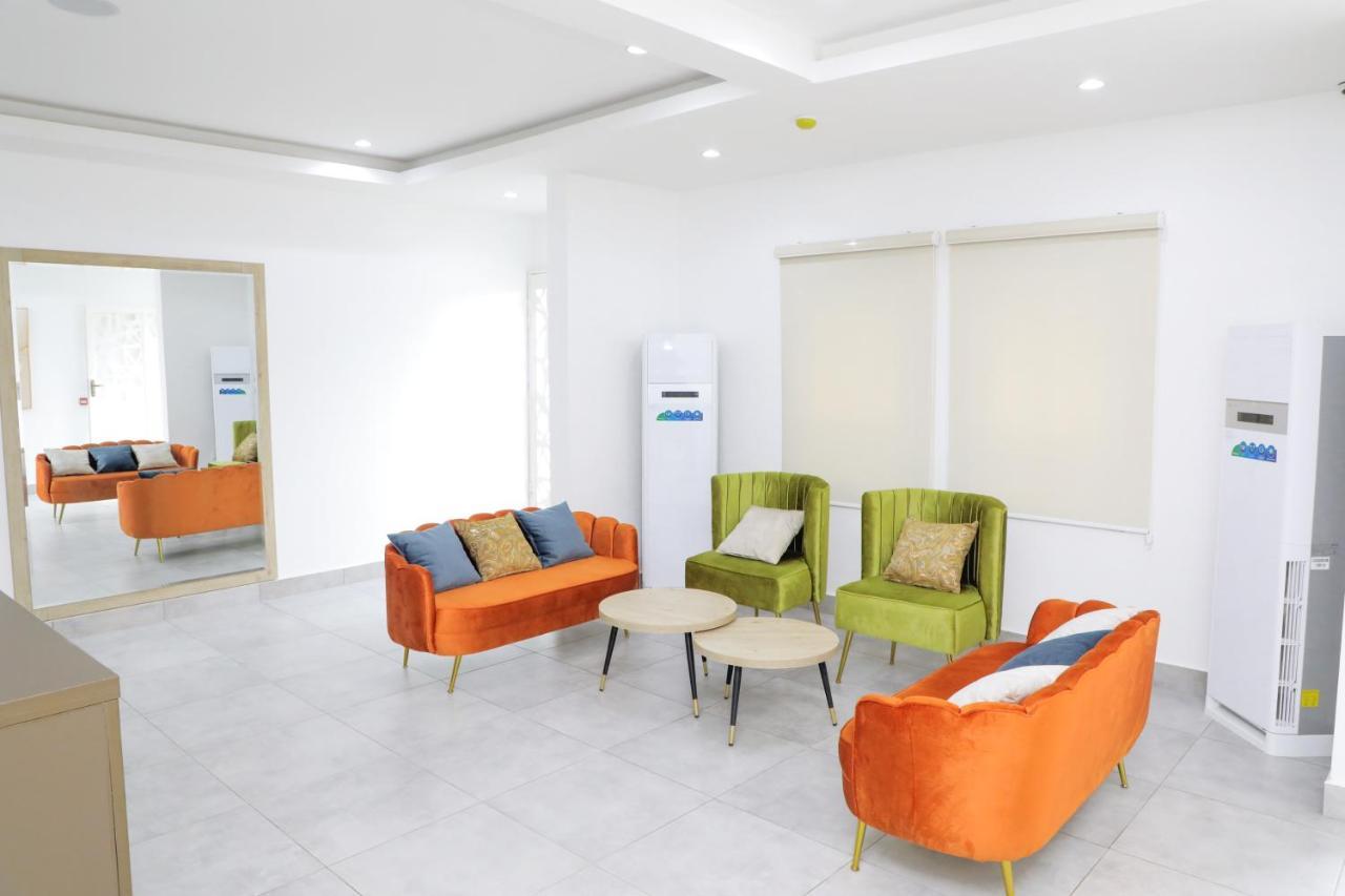 Quest Boutique Hotel Gwarinpa Exterior photo