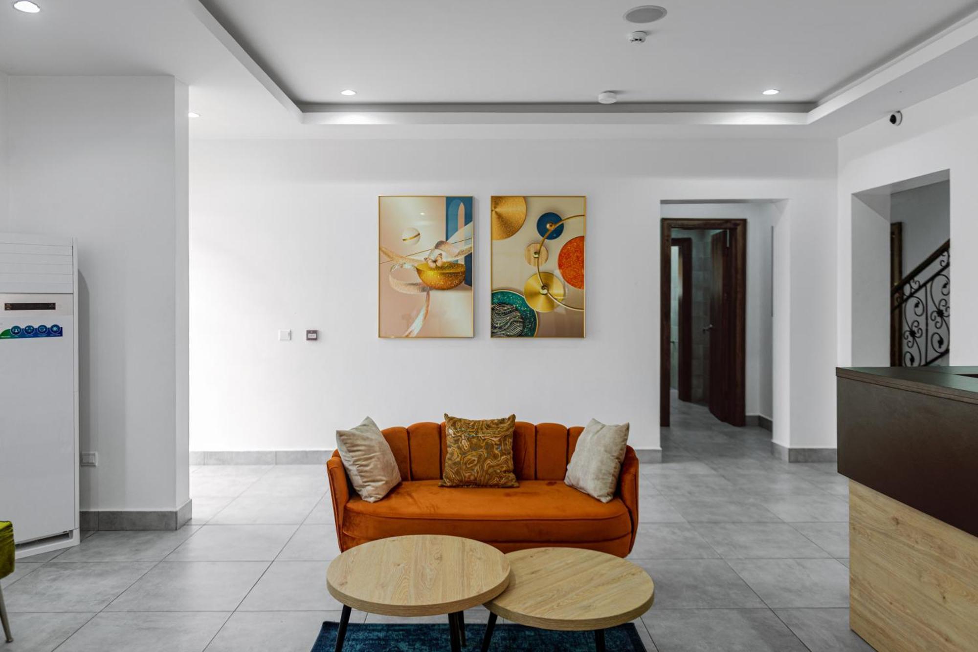 Quest Boutique Hotel Gwarinpa Exterior photo